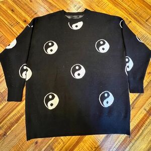 Forever 21 Yin yang oversized sweater